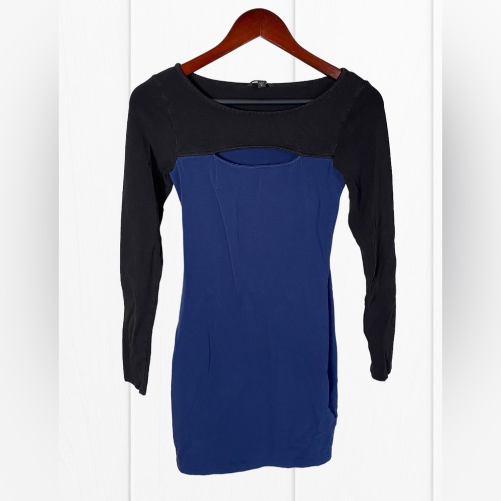 GUESS Women’s Long Sleeve Open Chest Black/Blue Mini Dress Size Medium